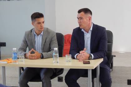 Евгений Сарсенбаев принял участие в образовательном проекте «Школа молодого политика»